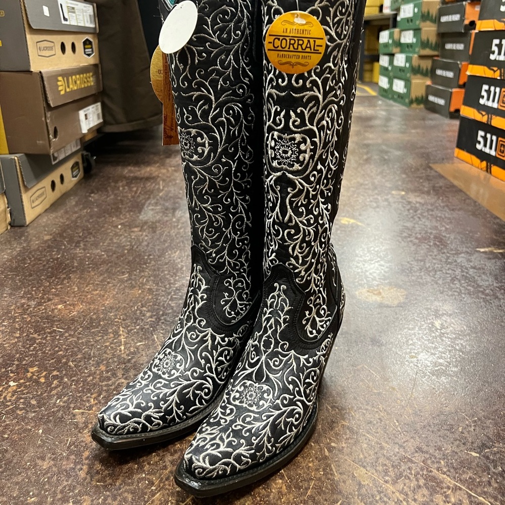 Brand new, never worn Corral Boots. Size 6 1/2